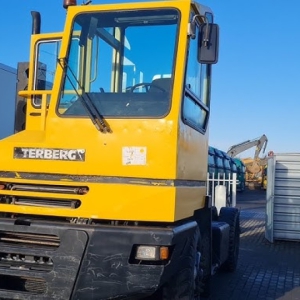 CẦU CHỦ ĐỘNG XE ĐẦU KÉO NỘI BỘ CẢNG KALMAR/ TERBERG/ CAPACITY